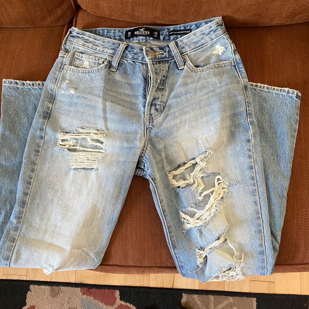 Hollister size 3 ripped jeans